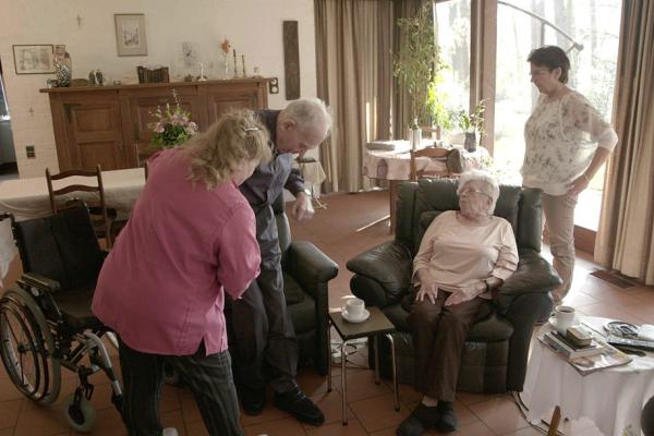 Parlementary debates in Belgium, The Netherlands and Bulgaria about 'The Slavery of Care' (2018)
