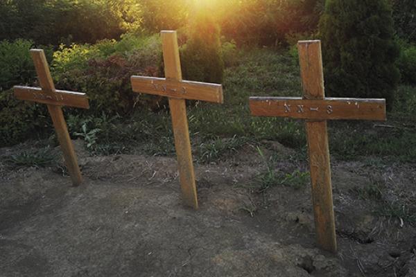 Migrants graves in the EU